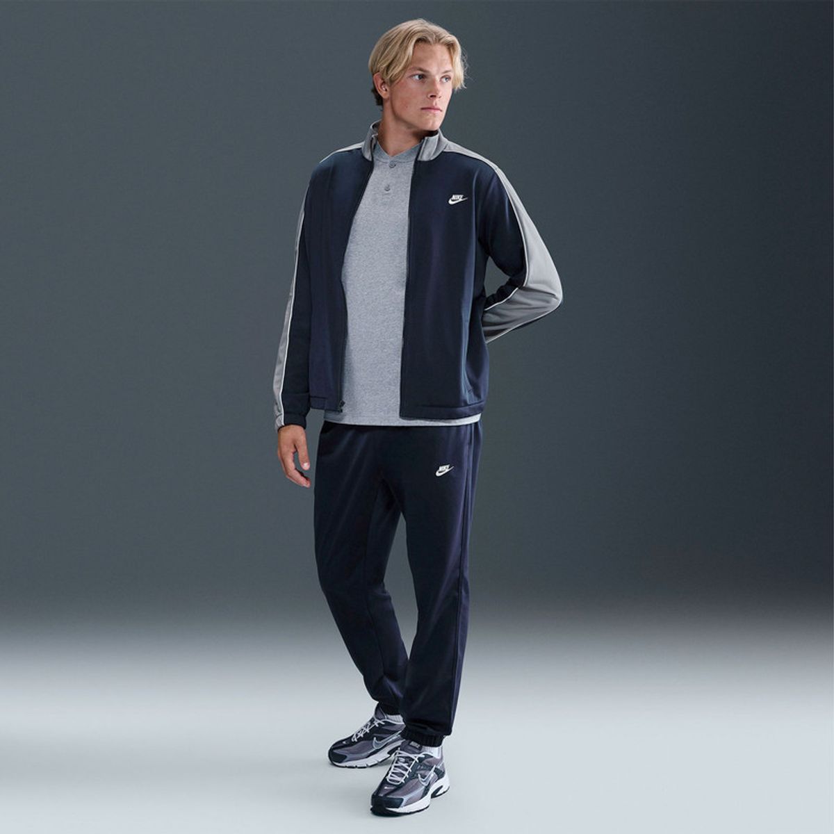 NIKE - Conjunto Nike Sportswear Club Hombre