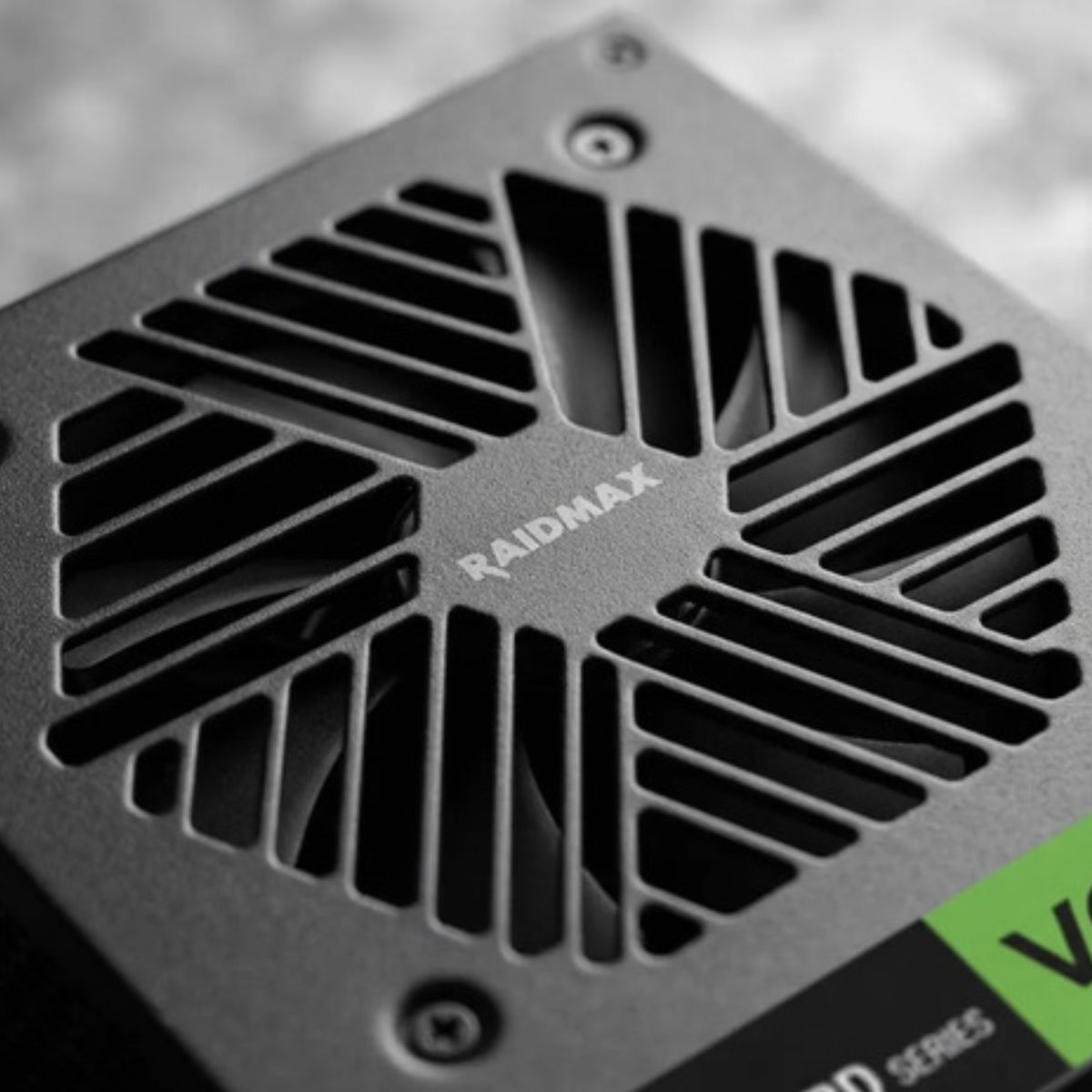 VORTEX - Fuente De Poder Raidmax 80W + Rx-800ac Vortex