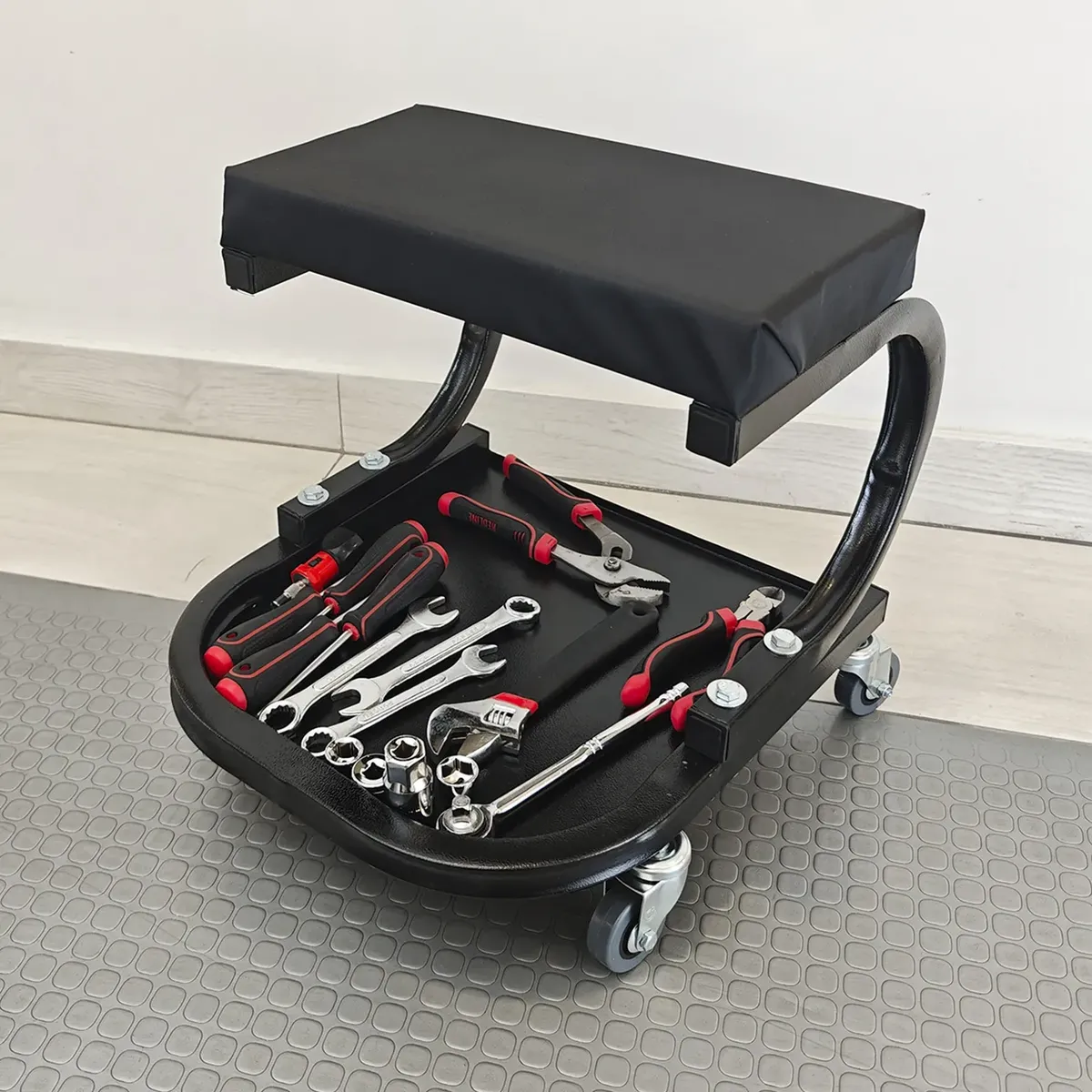 GENERICO - Silla para mecanico con ruedas y bandeja marca induhogar