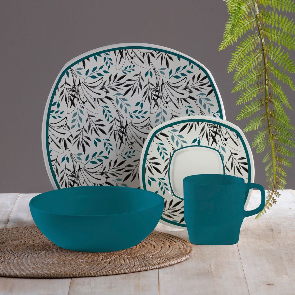 CORONA - Juego de Vajilla Corona 4 Puestos Azucena