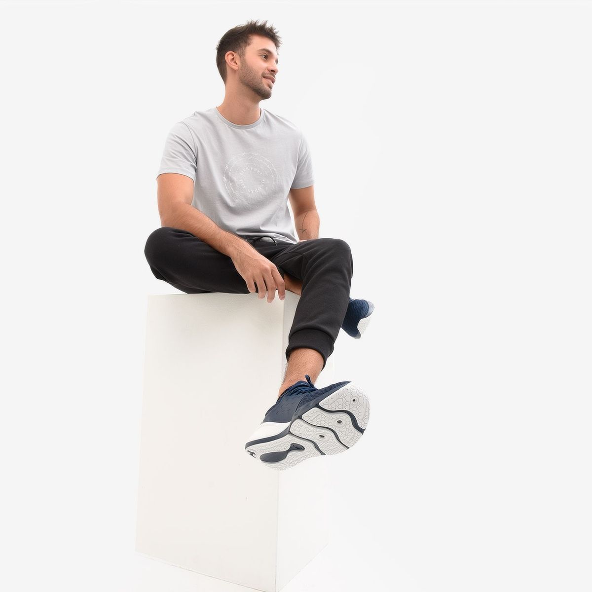 UNDER ARMOUR - Tenis Under Armour Hombre Running Charged Vantage