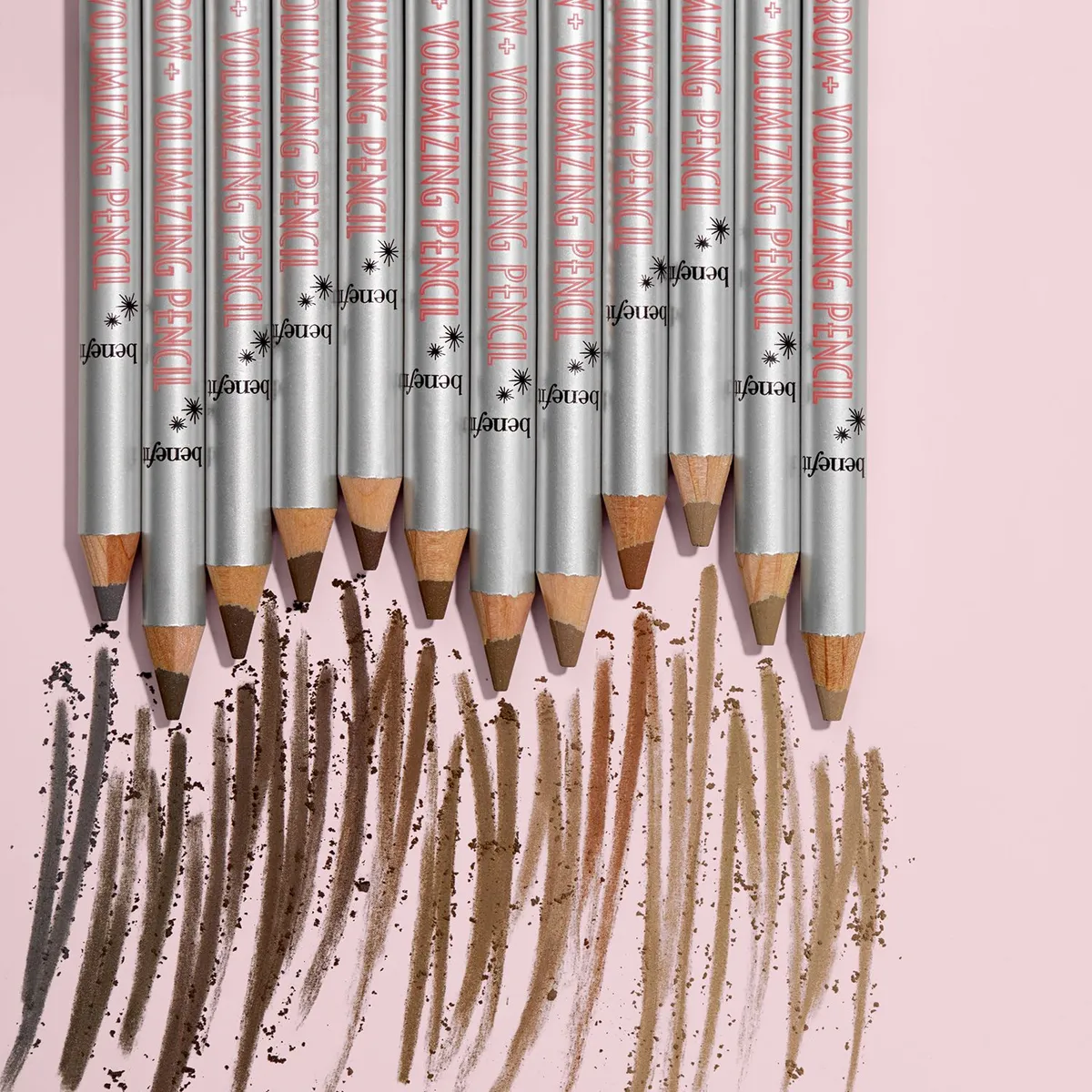 BENEFIT - Lápiz voluminizador de cejas Gimme Brow+ Volumizing Pencil Benefit 0.6g (Mini)