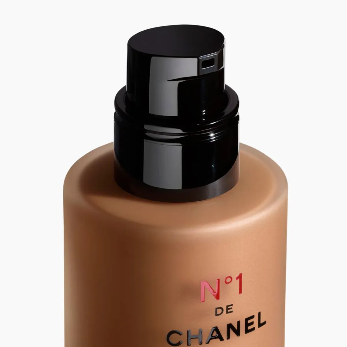 CHANEL - CHANEL N°1 DE CHANEL Base de Maquillaje Revitalizante Ilumina Hidrata y Protege