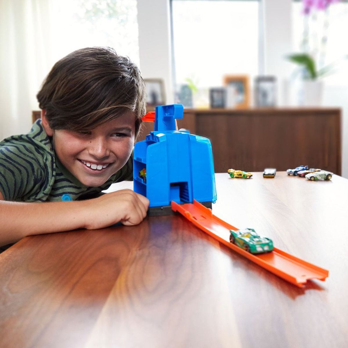 HOT WHEELS - Caja Lanzadora de Carros Hot Wheels