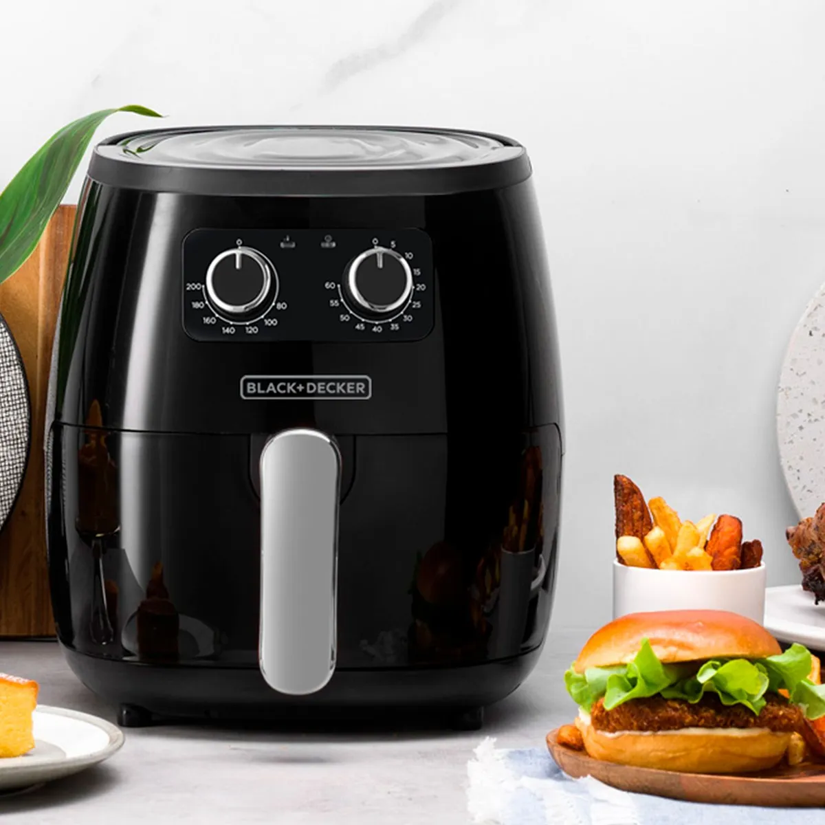 BLACK+DECKER - Freidora de Aire Sin Aceite Black and Decker 5.7 Litros Air Fryer