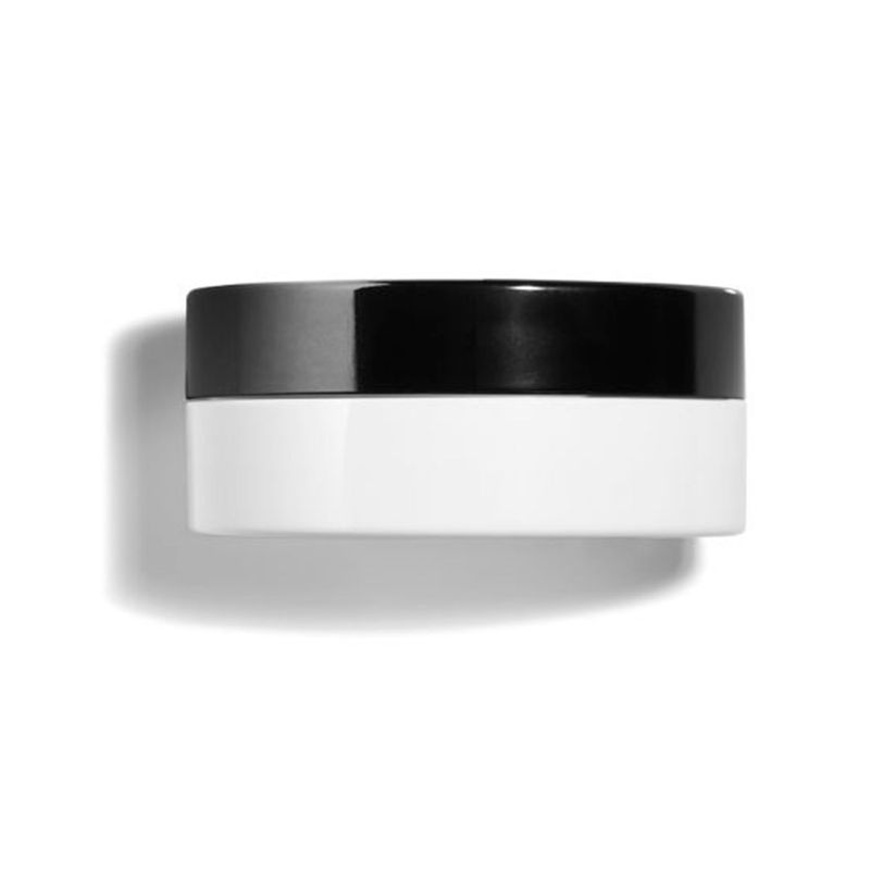 CHANEL - CHANEL HYDRA BEAUTY NUTRITION Bálsamo labial nutritivo