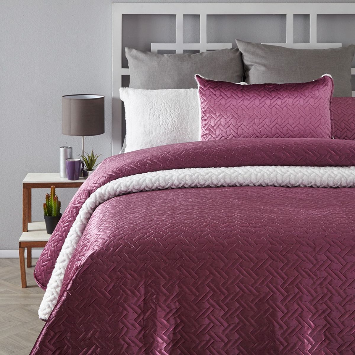 BRISSA - Cubrelecho Velvet Ovejero Vino Tinto