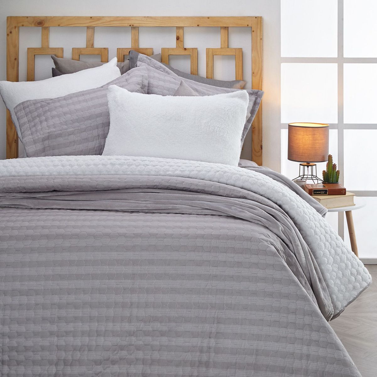 BRISSA - Cubrelecho Ovejero Textura