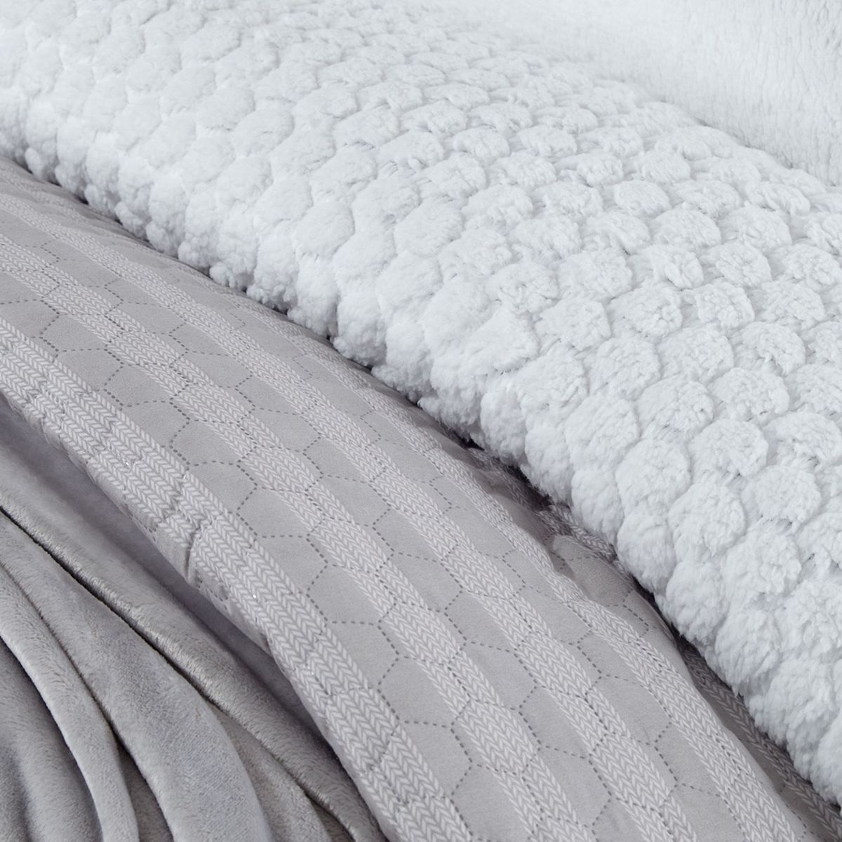 BRISSA - Cubrelecho Ovejero Textura