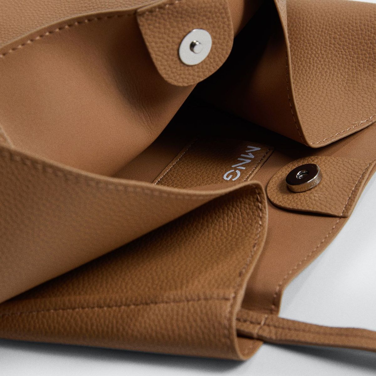 MANGO - Riñonera Mujer Mango