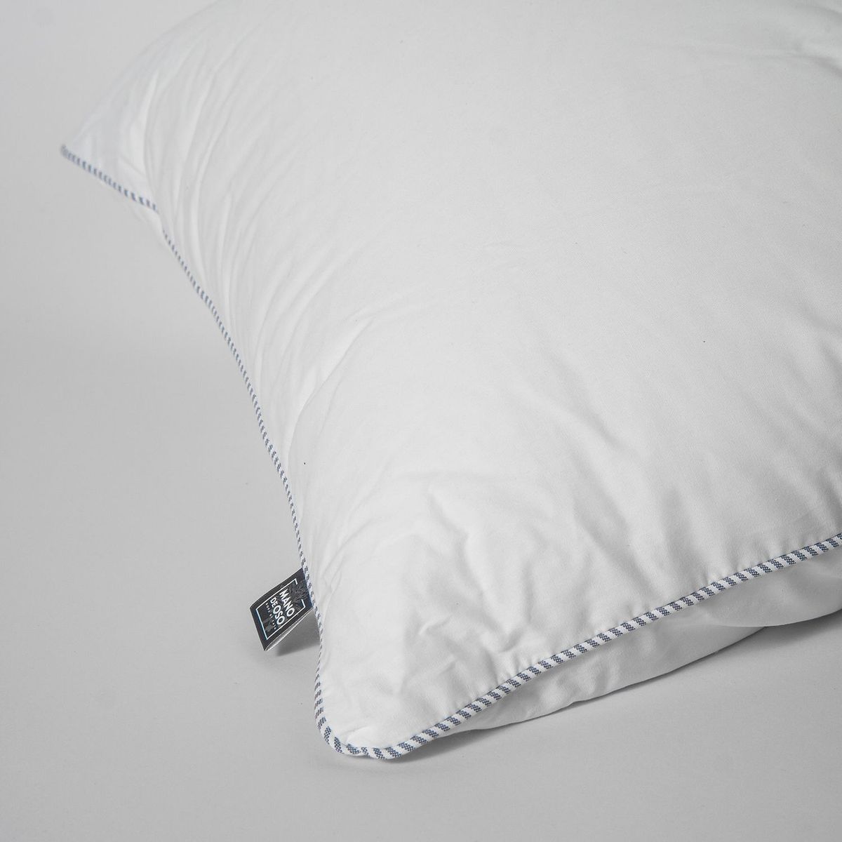 BASEMENT - Almohada de Microfibra, Firmeza Media 50 X 90 cm Basement Home  