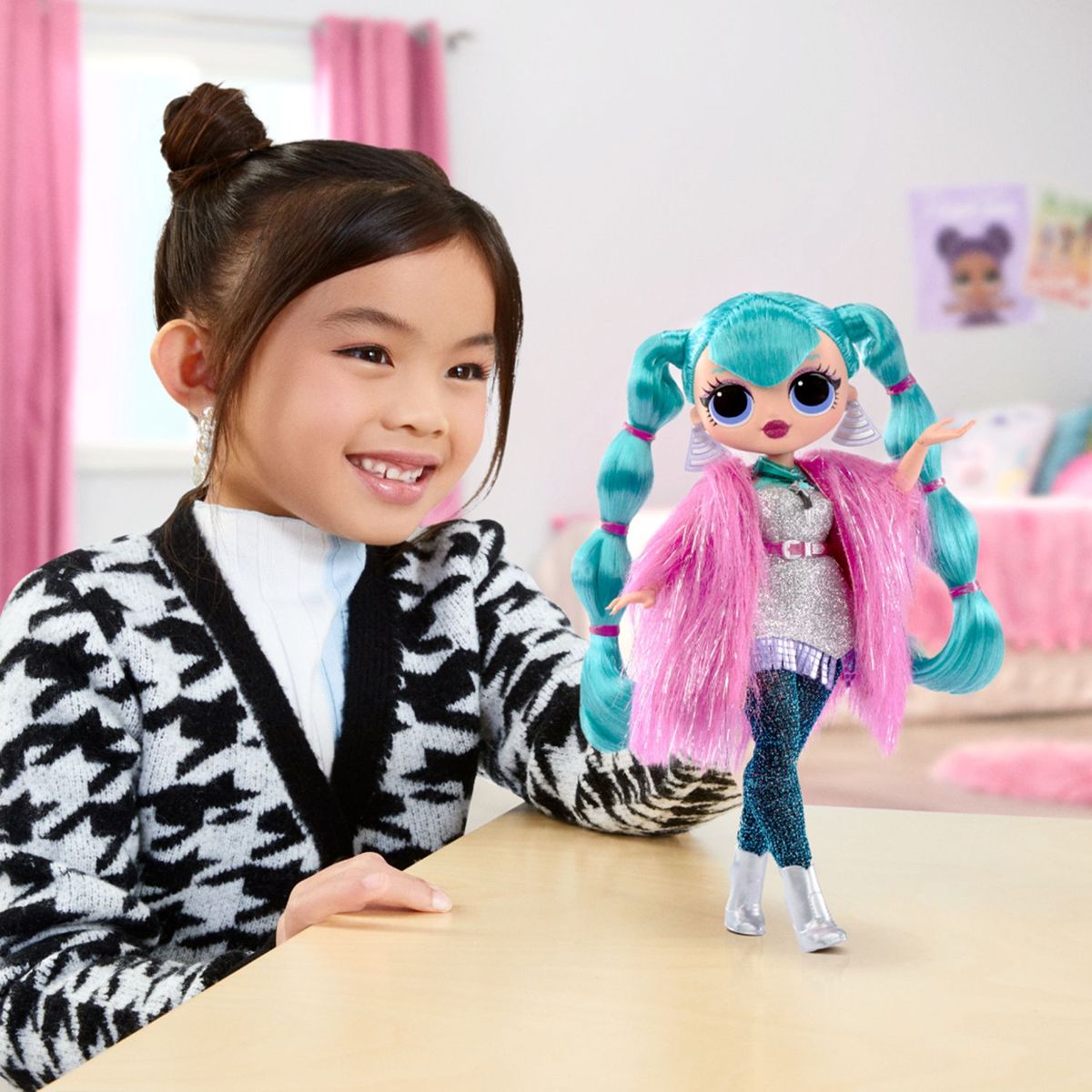  - Muñeca Lol Surprise OMG Cosmic Nova