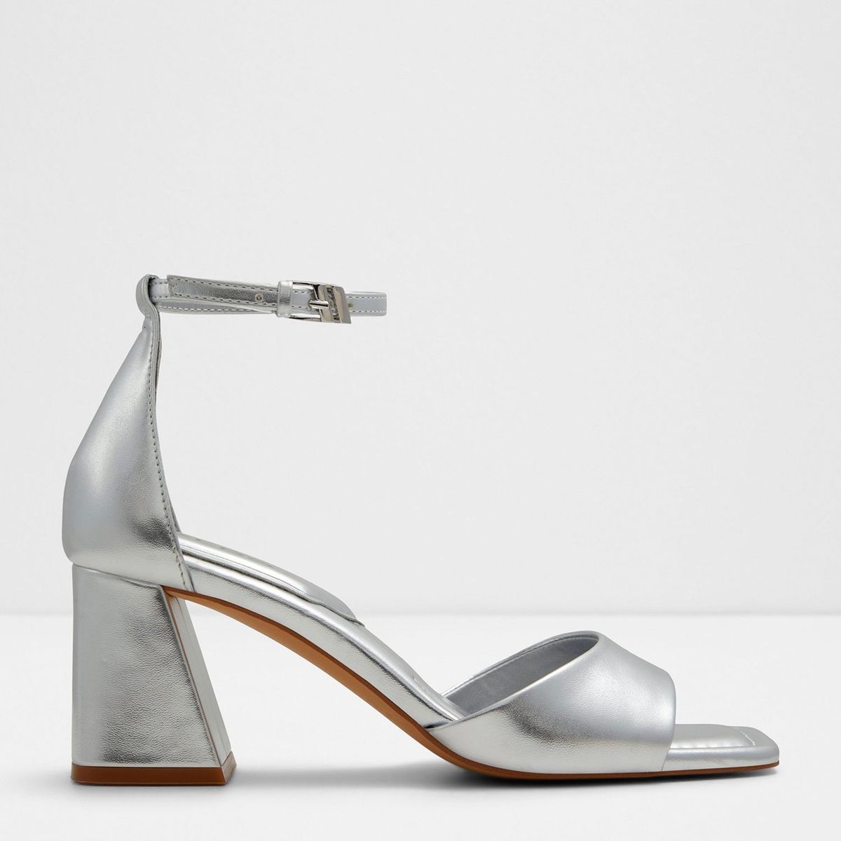 ALDO - Sandalias para Mujer con tacón grueso. Sandalias Aldo plateadas de moda para mujer