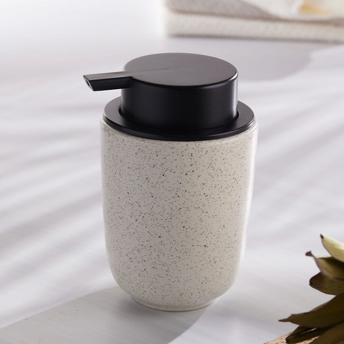 CORONA - Dispensador de jabón Cerámica 9.7 x 8.11 cm