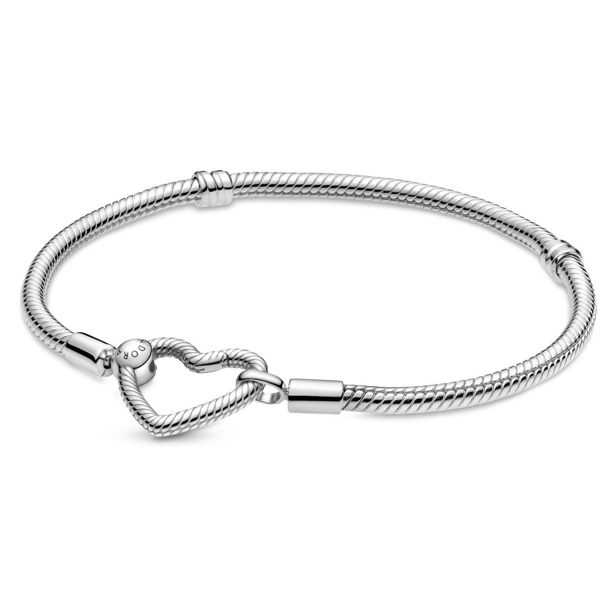 PANDORA - Brazalete Pandora Moments Cadena de Serpiente con Hebilla de Corazón Plata Esterlina