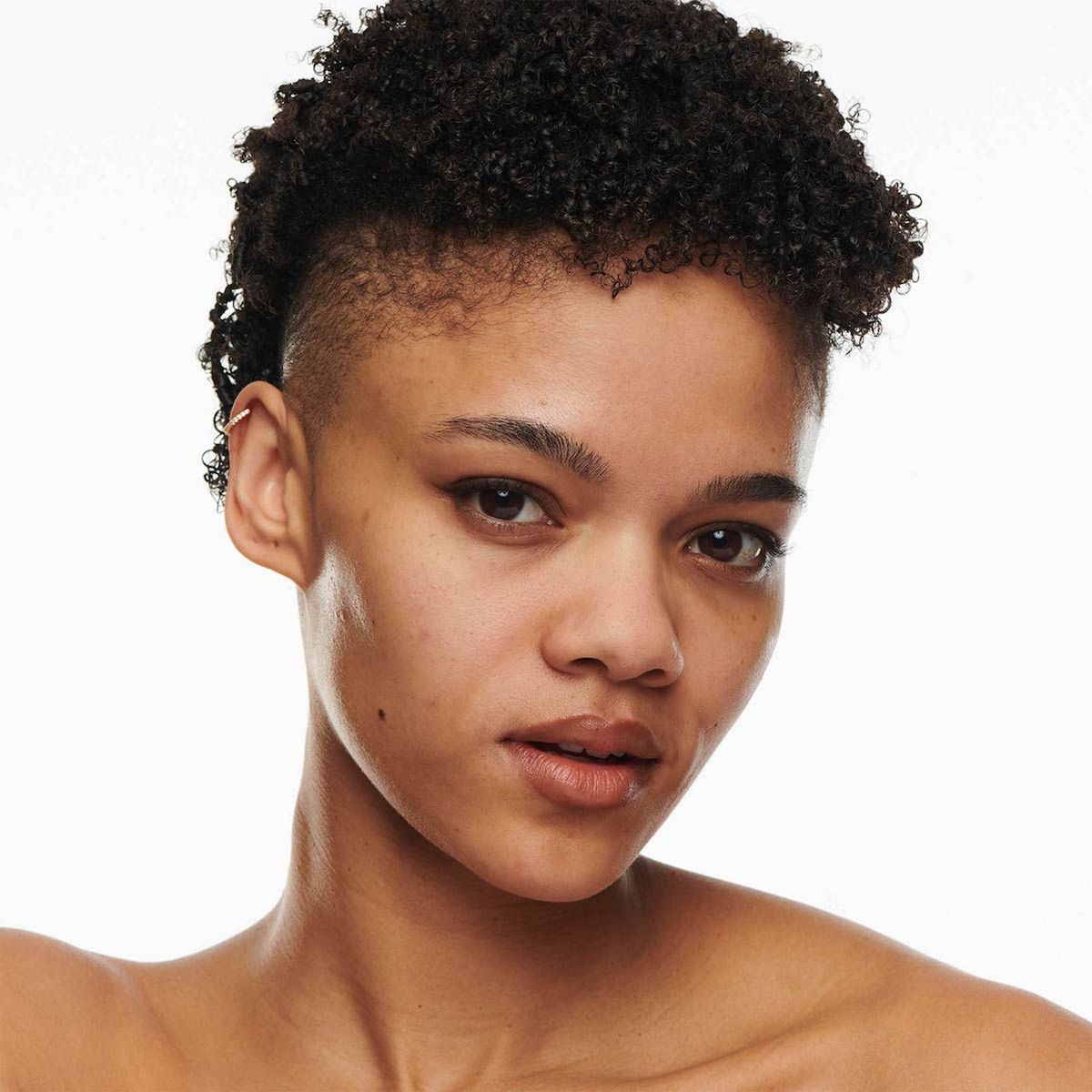 MAC COSMETICS - Base de maquillaje Líquida Studio Radiance Serum-Powered Foundation MAC 30 ml