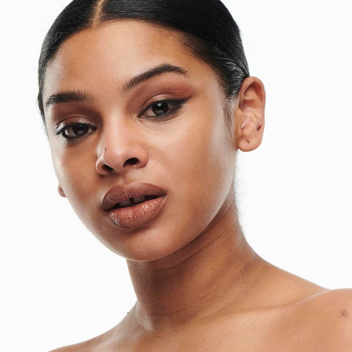 MAC COSMETICS - Base de maquillaje Líquida Studio Radiance Serum-Powered Foundation MAC 30 ml