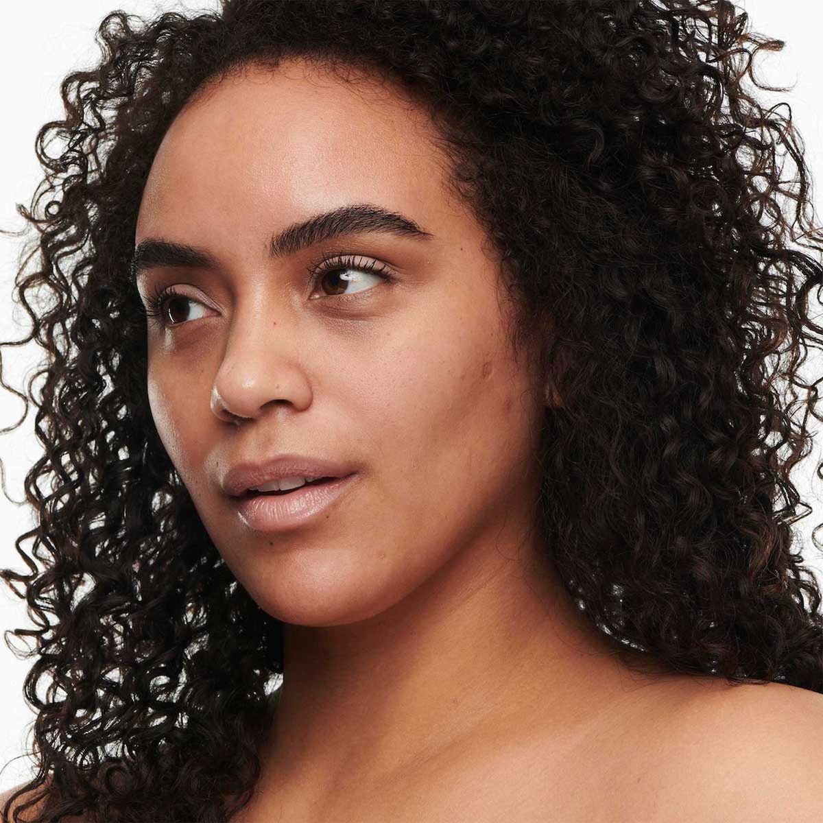 MAC COSMETICS - Base de maquillaje Líquida Studio Radiance Serum-Powered Foundation MAC 30 ml