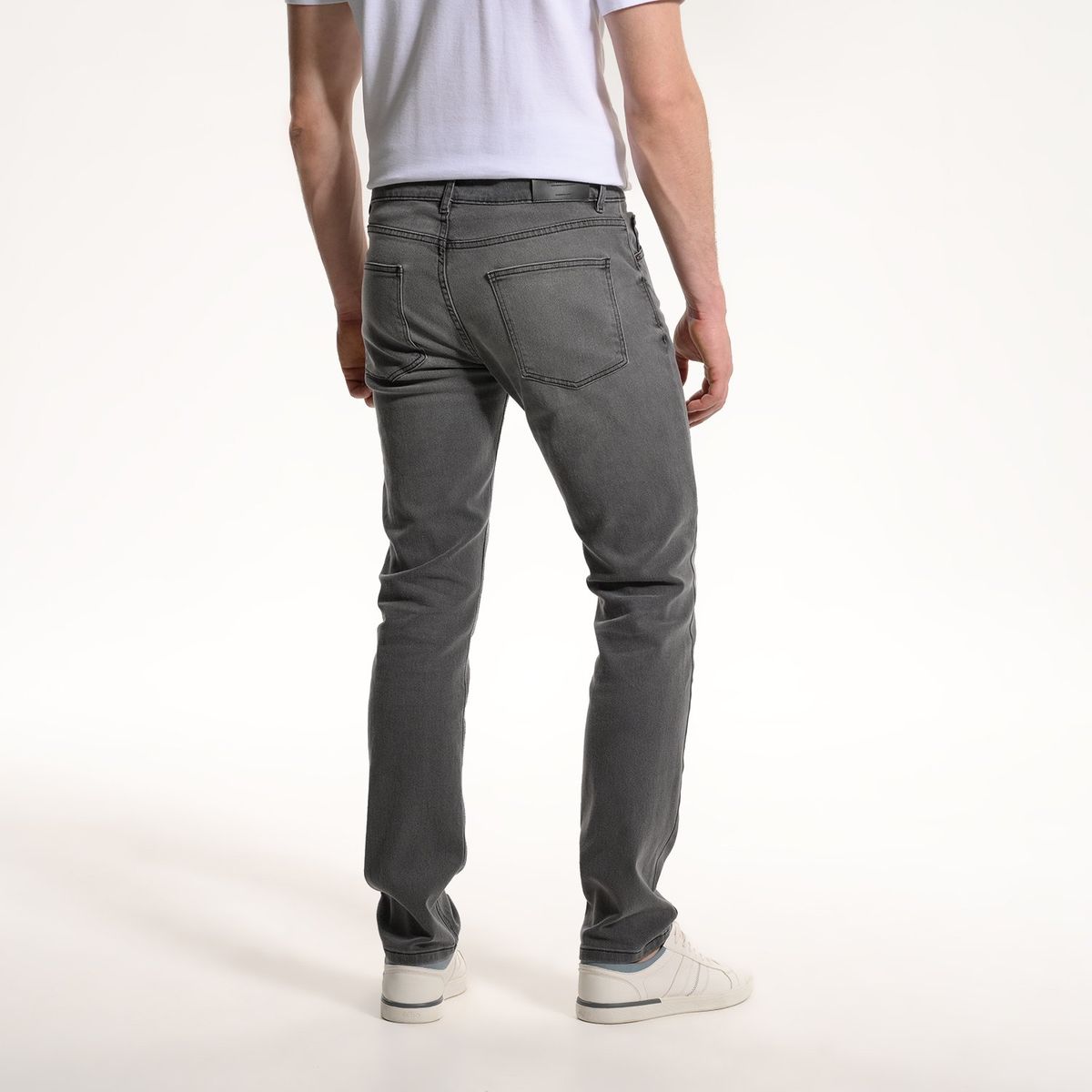 UNIVERSITY CLUB - Jean 5 Bolsillos Hombre Slim de Algodón University Club