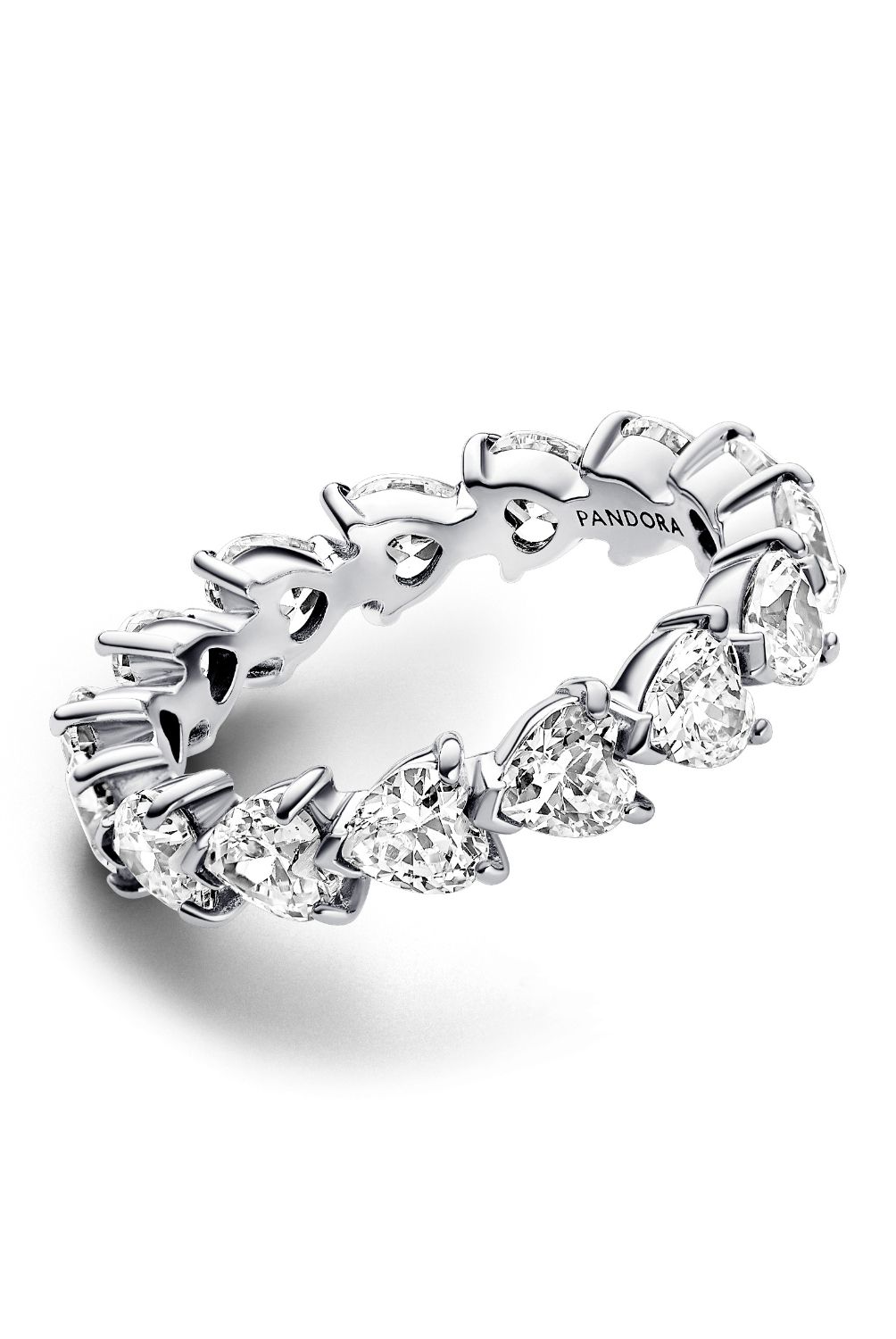 PANDORA - Anillo Pandora Banda de Corazones en Plata Esterlina 