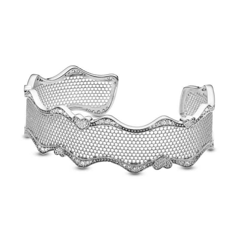PANDORA - Brazalete Pandora Encaje de Amor Plata Esterlina
