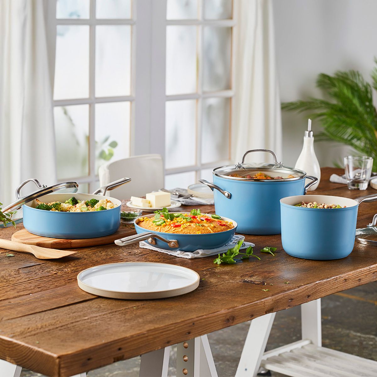 KITCHENAID - Juego de ollas Kitchenaid: Antiadherente Cerámico, Aluminio Anodizado. Bateria Acero 10 piezas Verde Pistachio