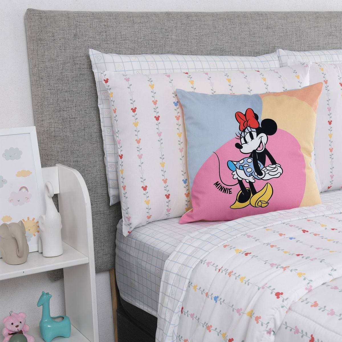 DISNEY - Cojín infantil LIFESTYLE MINNEY 45 x 45 cm