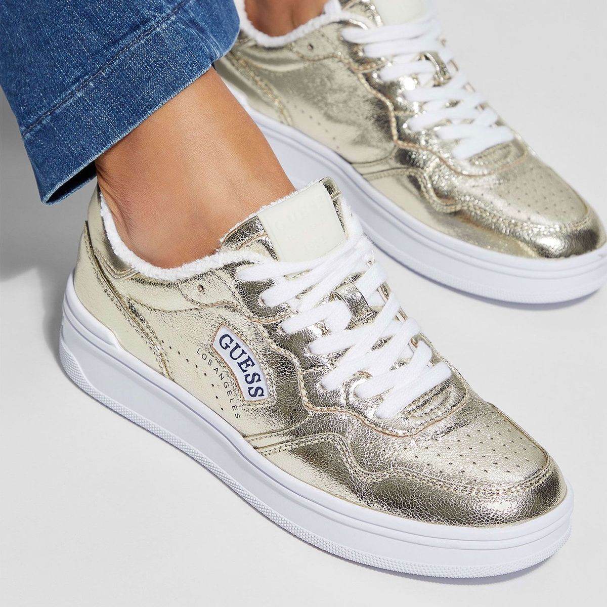 GUESS - Tenis Guess para Mujer Moda Gwsybela 