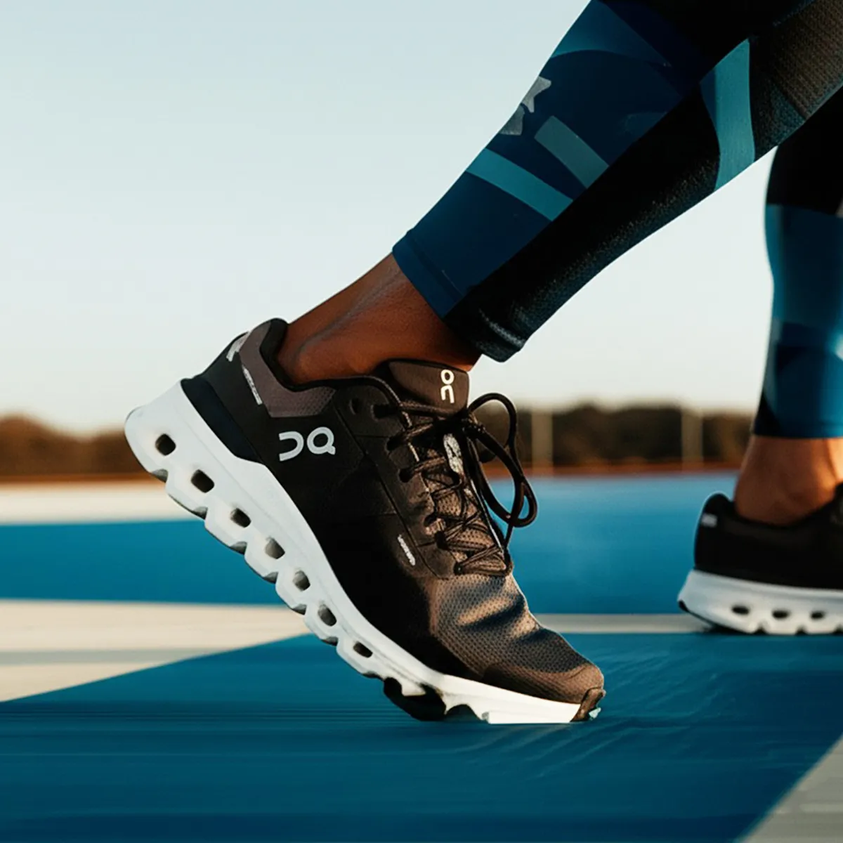 ON RUNNING - Tenis Onrunning para Hombre Running Cloudrunner 2