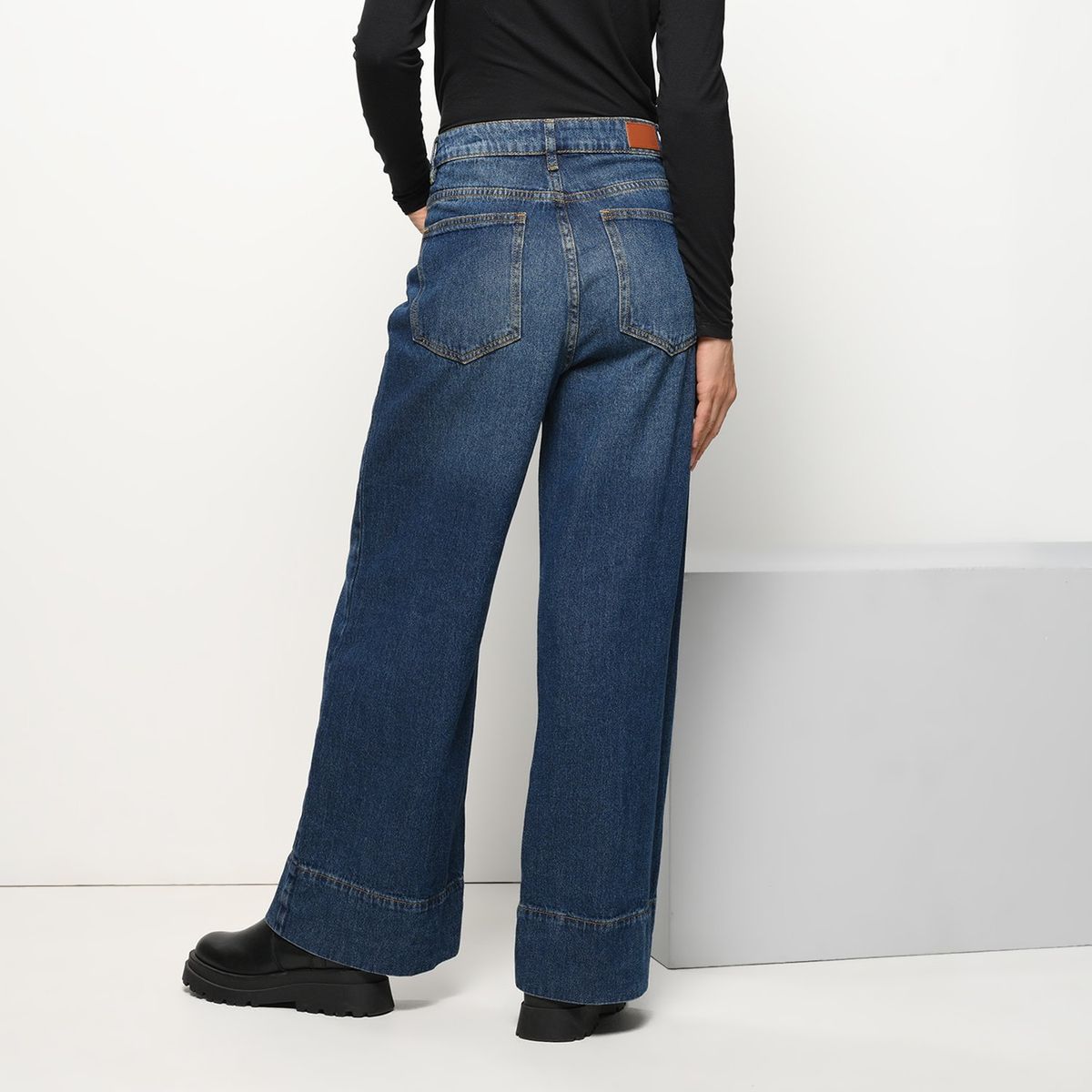 BASEMENT - Jean Recto Mujer Tiro alto Basement