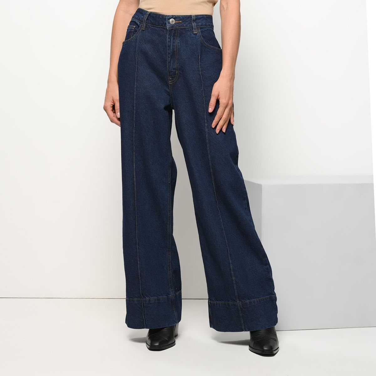 BASEMENT - Jean Recto Mujer Tiro alto Basement