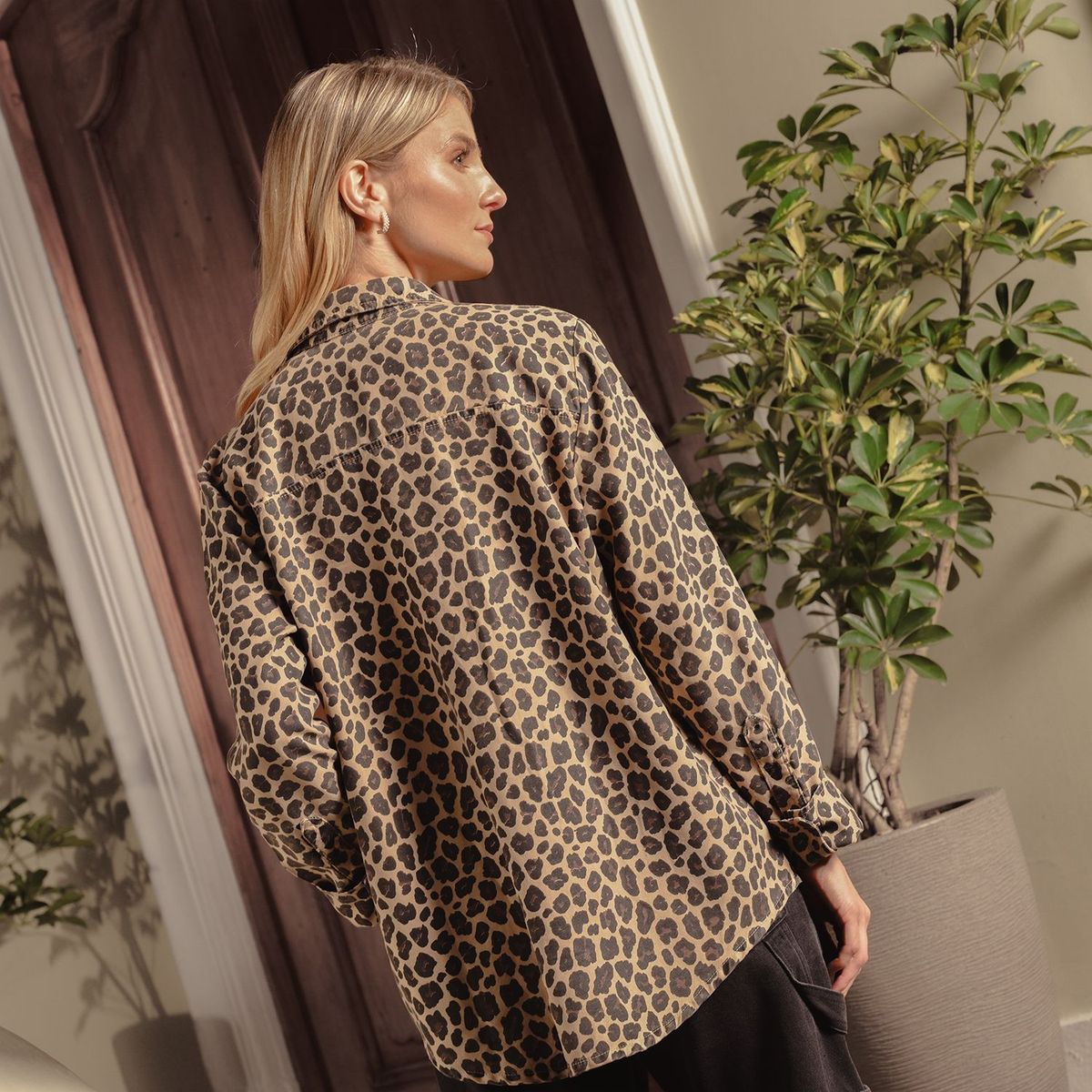 BASEMENT - Camisa Mujer Animal print Manga larga Basement