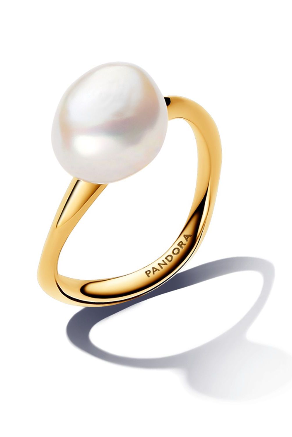 PANDORA - Anillo Pandora Perla Cultivada Barroca Recubrimiento en Oro 