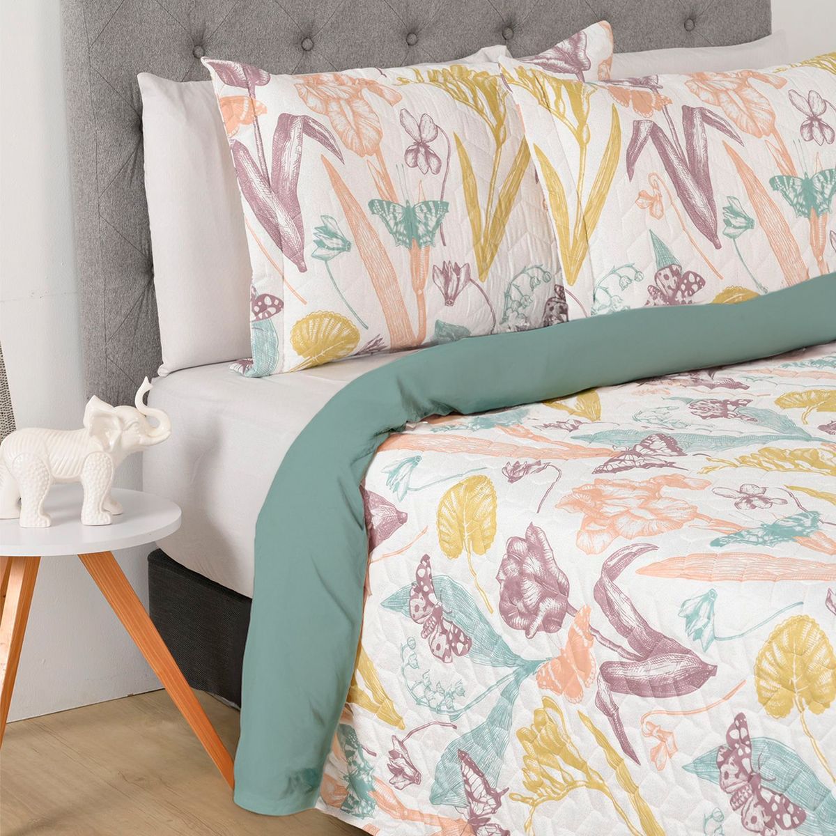 ROBERTA ALLEN - Cubrelecho Mica con exterior y relleno de 80 GSM Poliéster. Cubrelecho Estampado Love para Cama Sencillo, doble, queen y King.