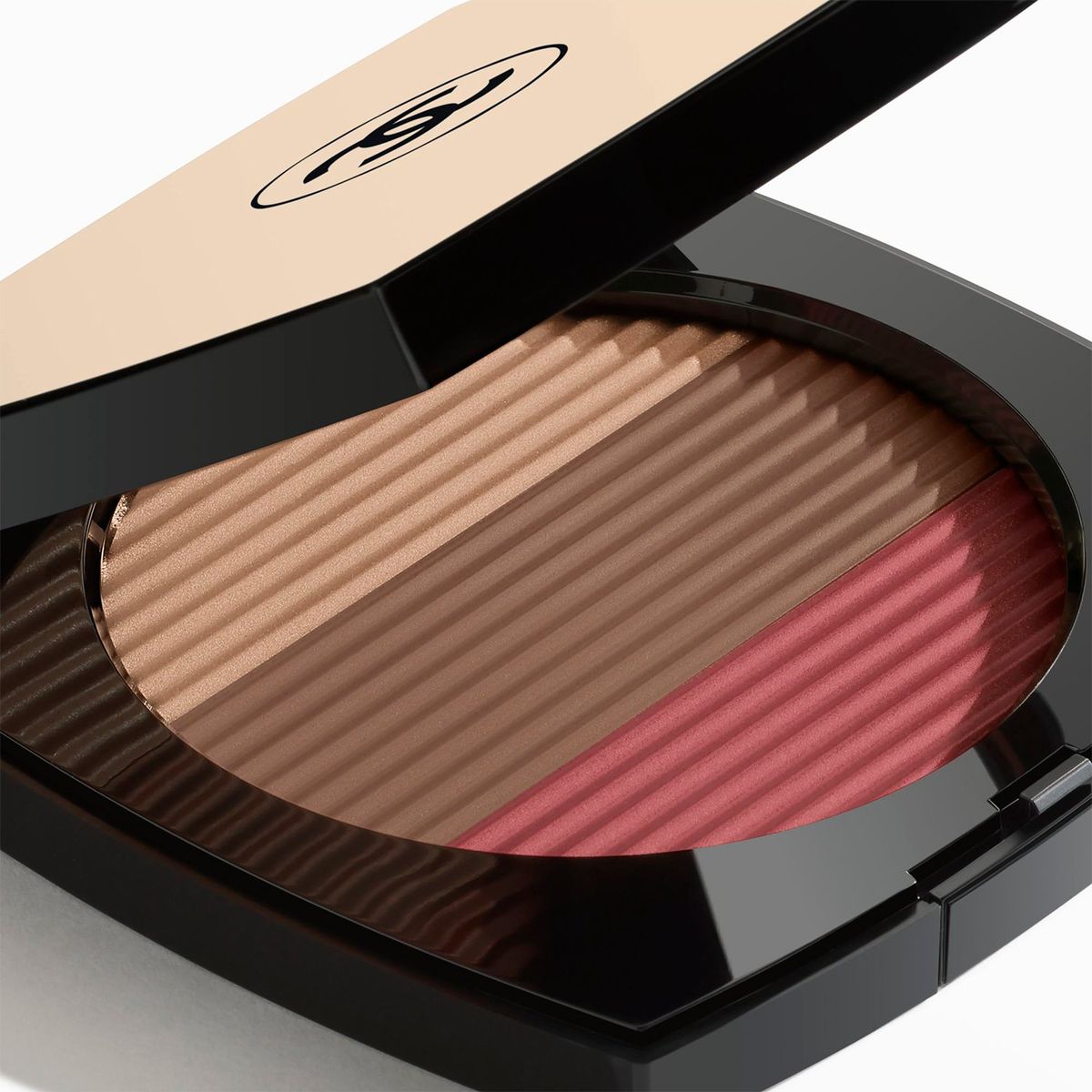 CHANEL - CHANEL LES BEIGES POUDRE BELLE MINE ENSOLEILLÉE LIGHT CORAL 15G
