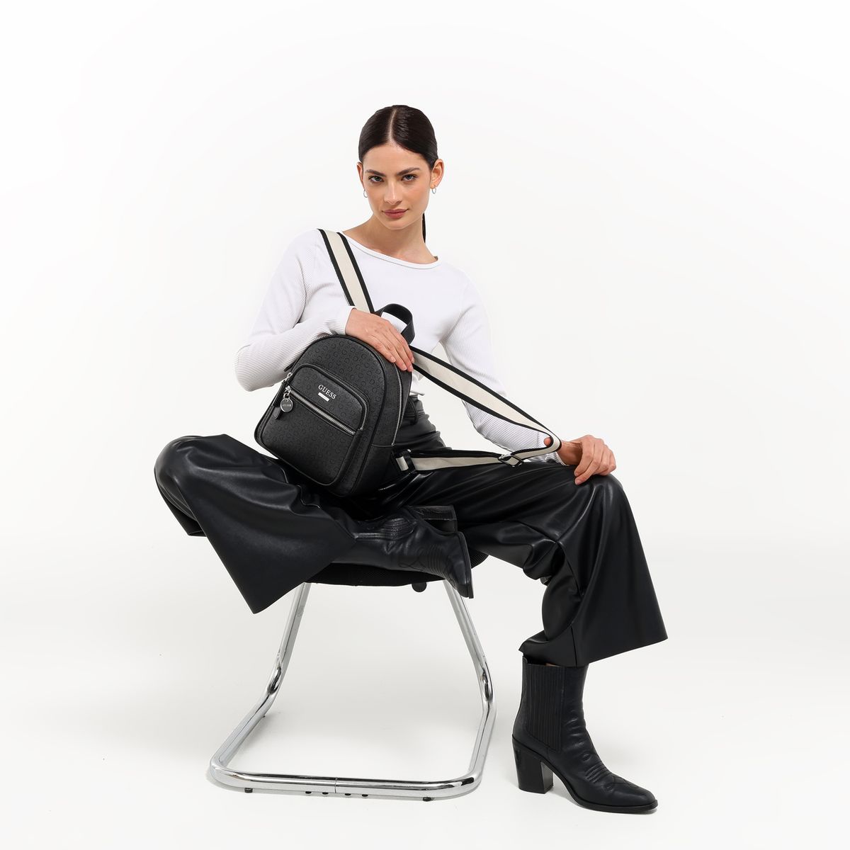 GUESS - Bolso GUESS para Mujer CARRIS BACKPACK