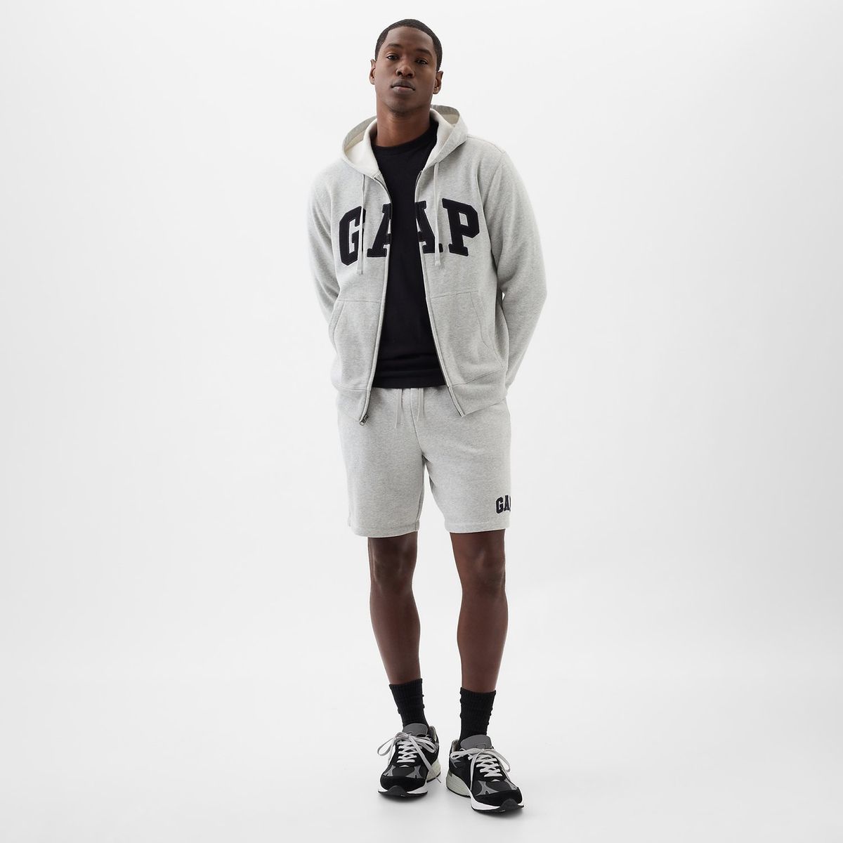 GAP - Bermuda Hombre con Logo de Algodón GAP