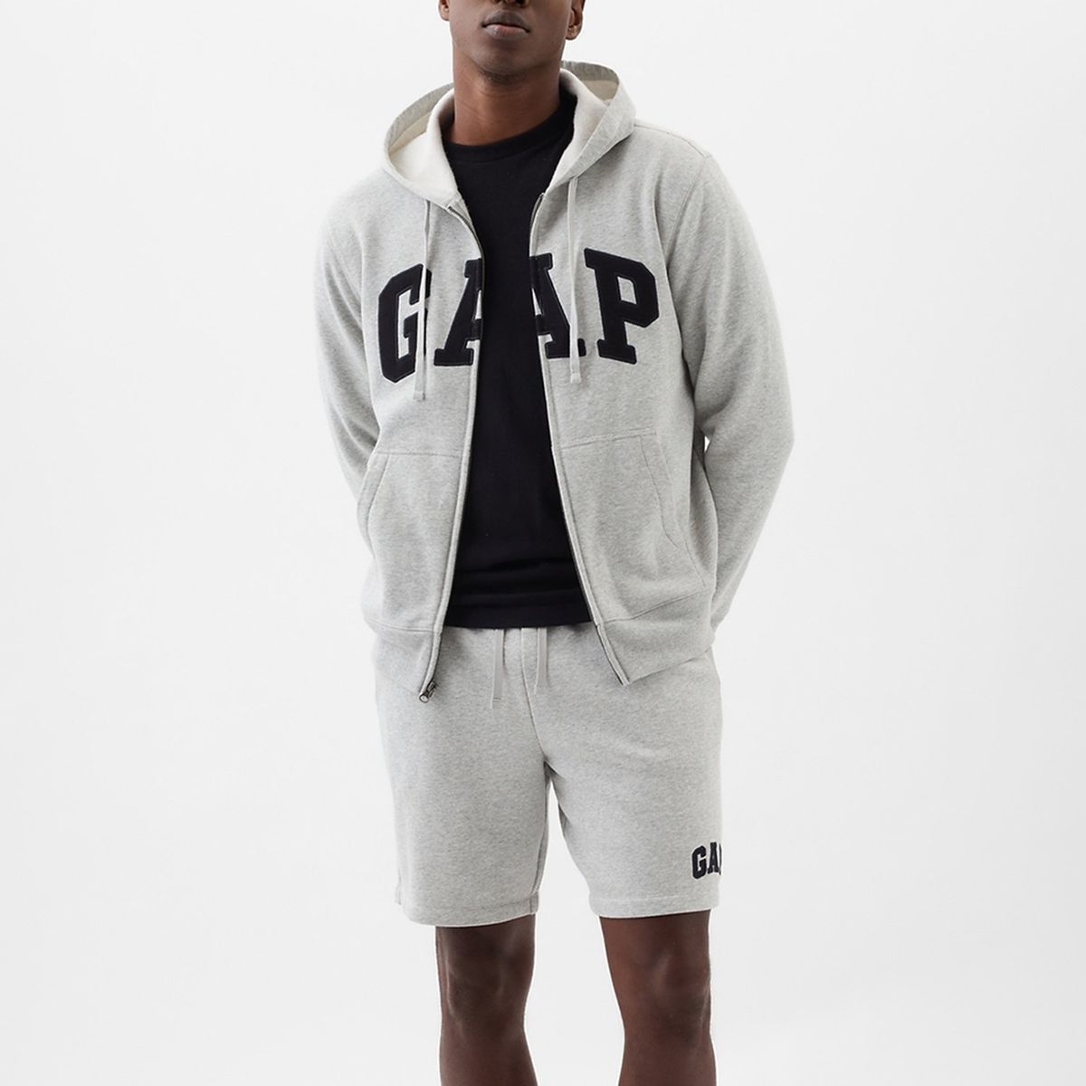 GAP - Bermuda Hombre con Logo de Algodón GAP