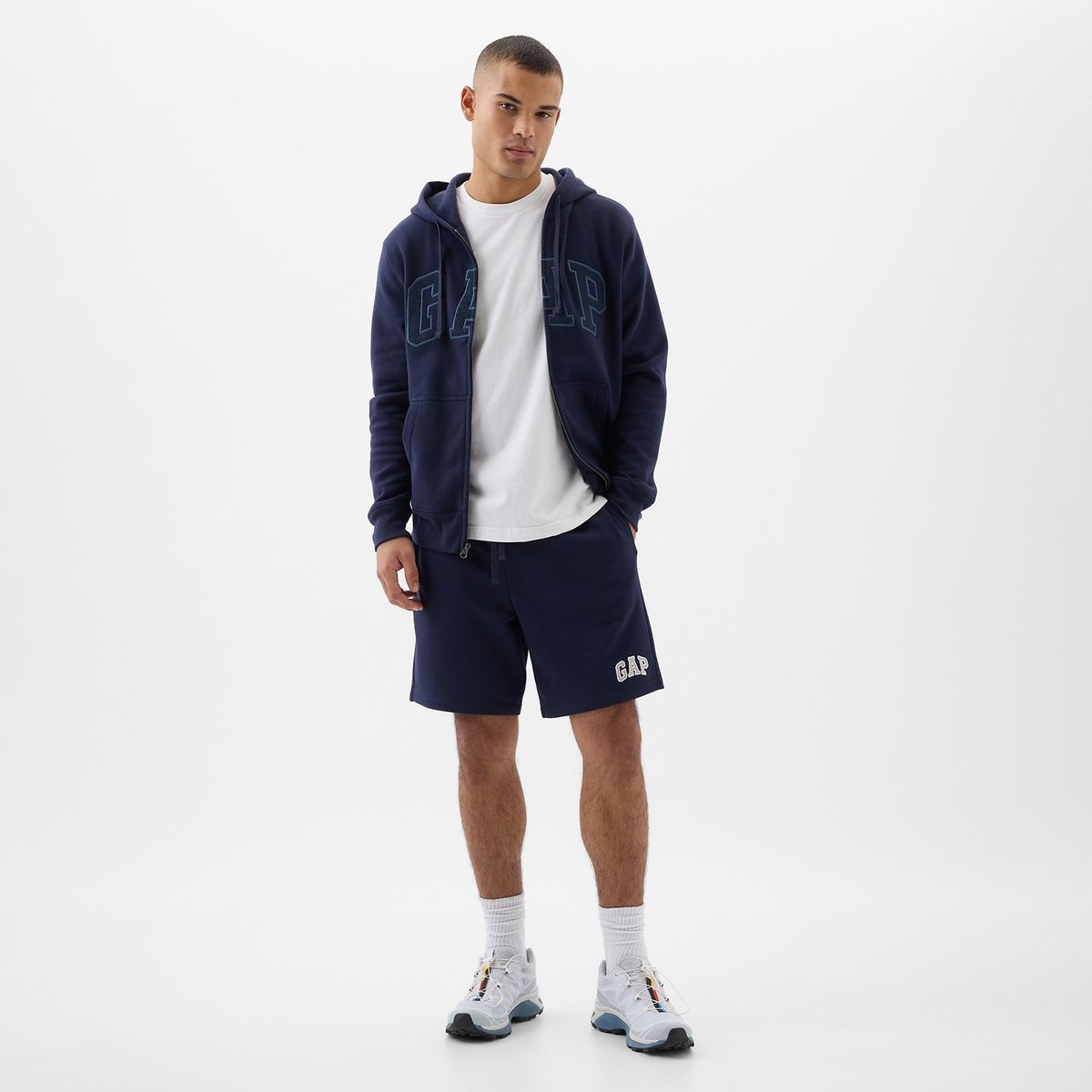 GAP - Bermuda Hombre con Logo de Algodón GAP