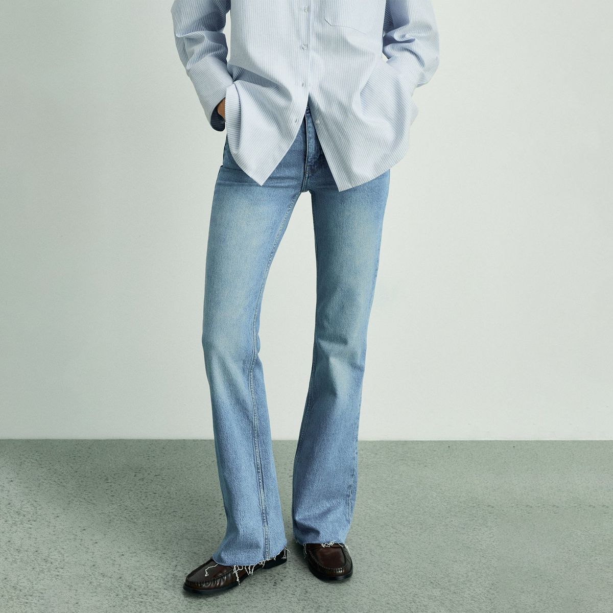 MANGO - Jean Flare Mujer Tiro medio MANGO