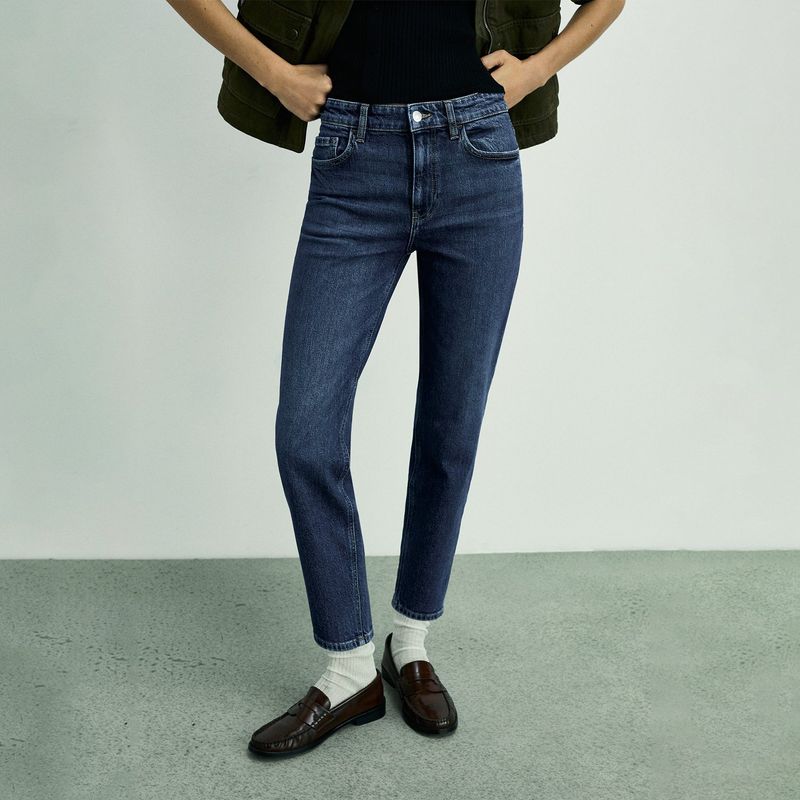 MANGO - Jean Mom Fit Mujer Tiro alto MANGO