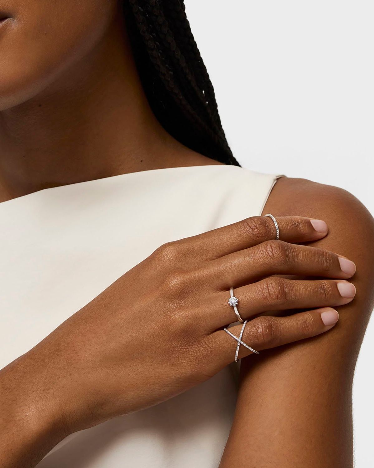 Anillo Les Classiques rosetón pequeño de Oro blanco y Diamantes