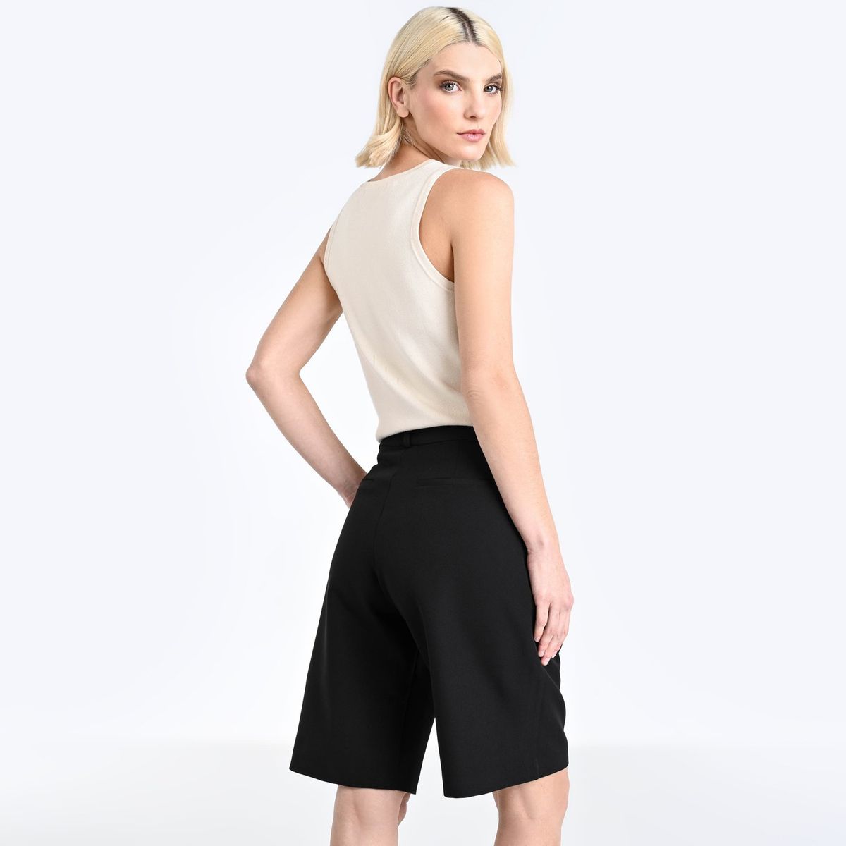 BASEMENT - Bermuda Mujer Tiro medio Basement