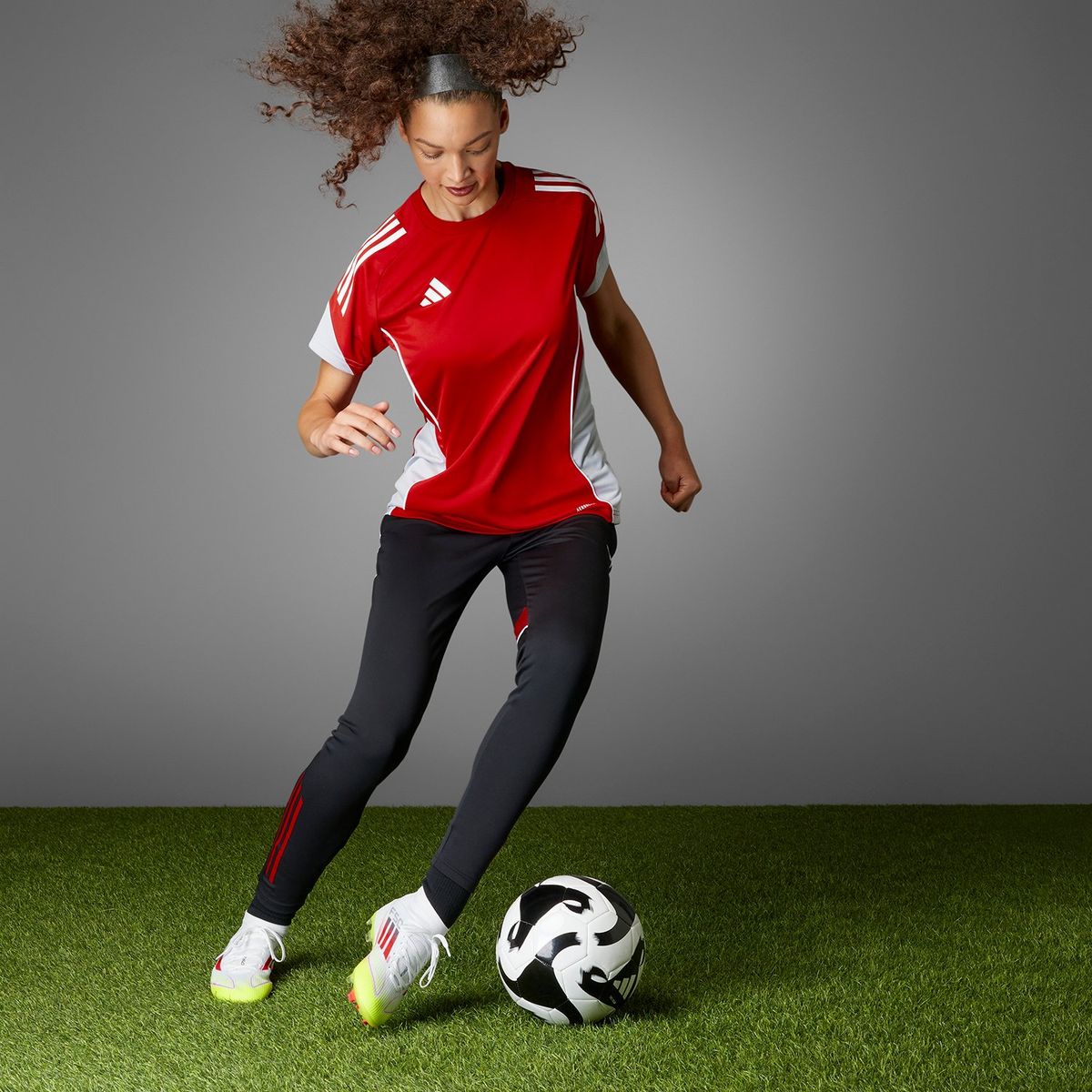 ADIDAS - Guayos Adidas para Mujer F50 League Fg/Mg Mid 