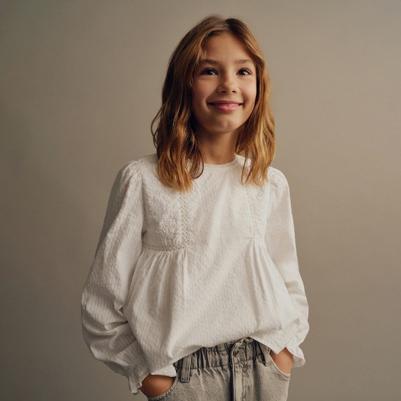 MANGO - Blusa para Niña con Bordado Manga larga de Algodón MANGO