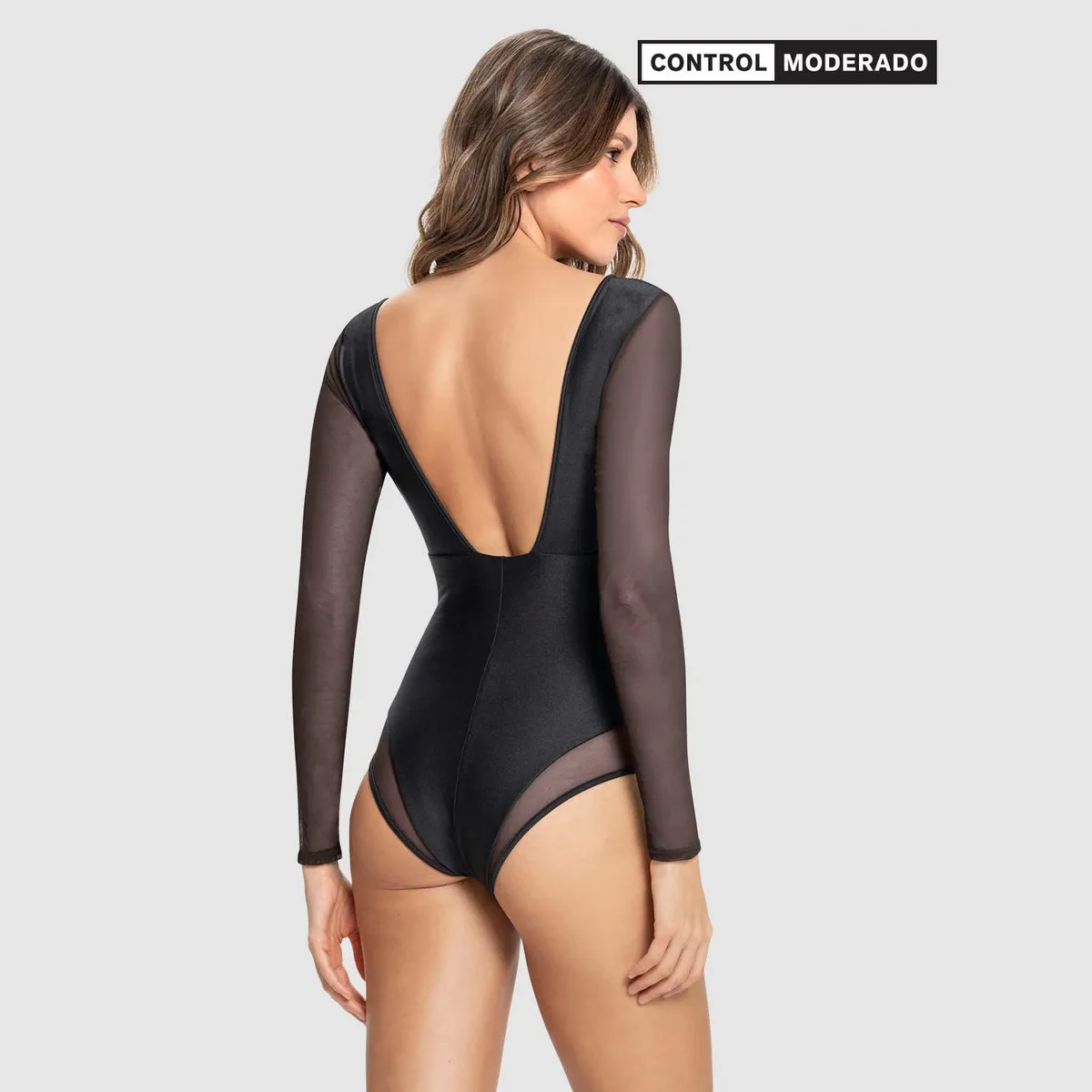 LEONISA - Vestido de baño enterizo manga larga y detalles en tul