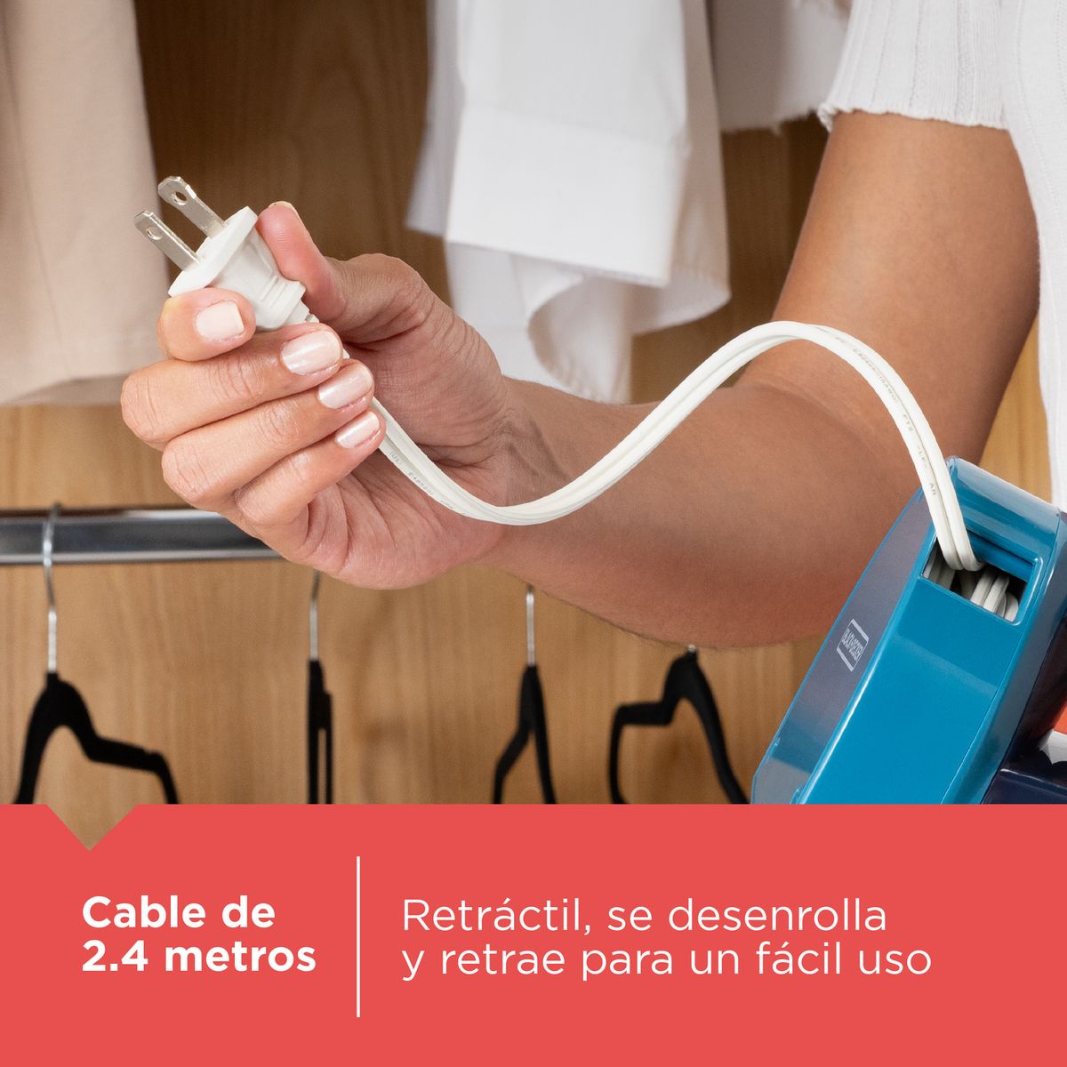 BLACK+DECKER - Plancha BLACK+DECKER con Cable Retráctil, ICR004B-LA