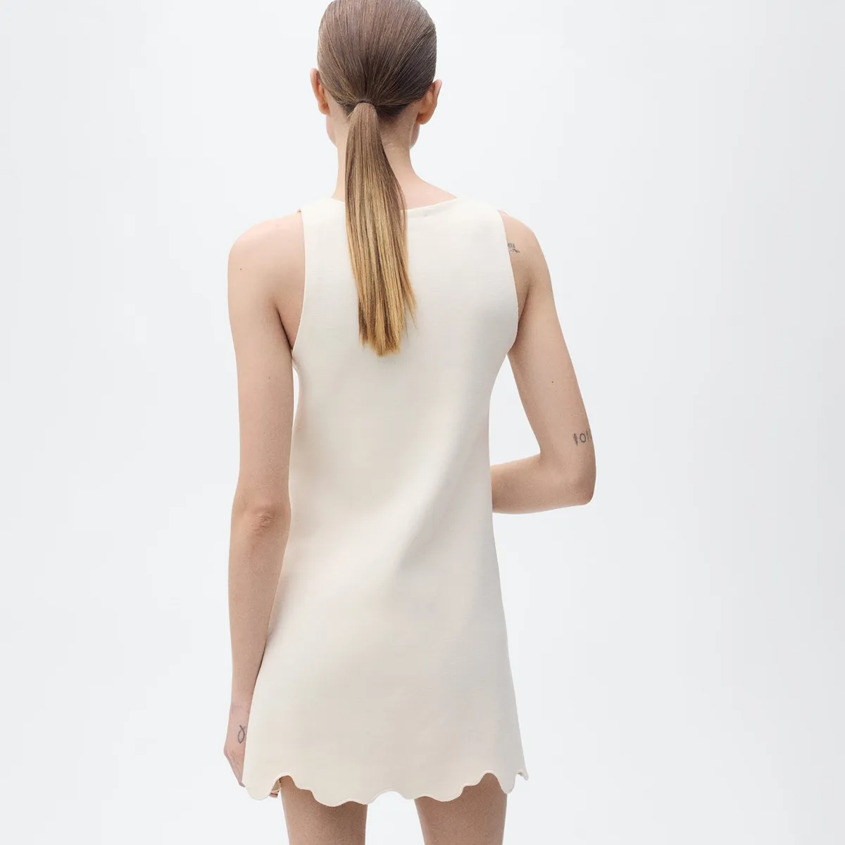 MANGO - Vestido Mujer Corto con Ojalillo Mango