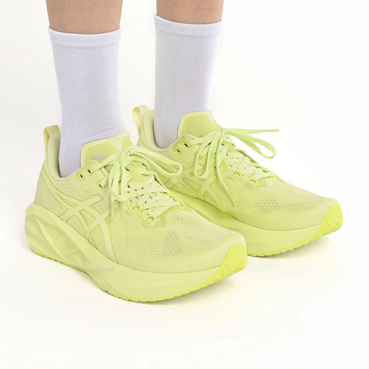 ASICS - Tenis Asics Hombre Running Novablast 5