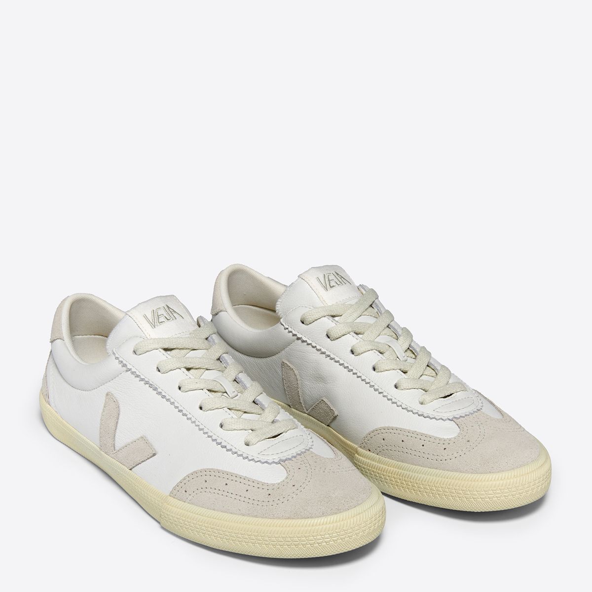 VEJA - Tenis Veja Moda Volley Mujer Blancos